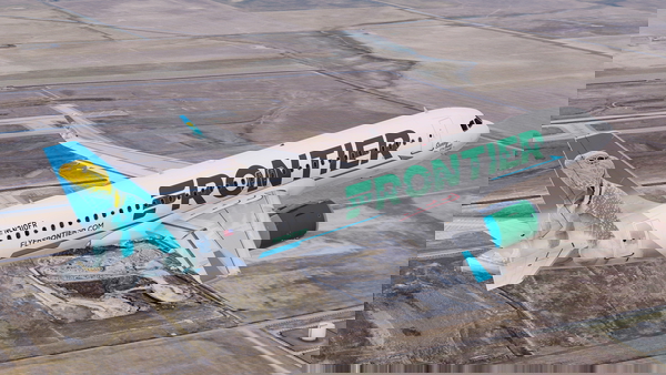 (8K) Frontier Airlines A320-251neo "Sunny the Collared Lizard" (N310FR)