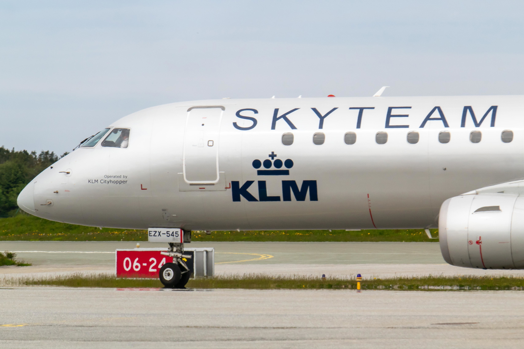 XCRAFT E190STD KLM - Skyteam (PH-EZX) » X-Plane 12
